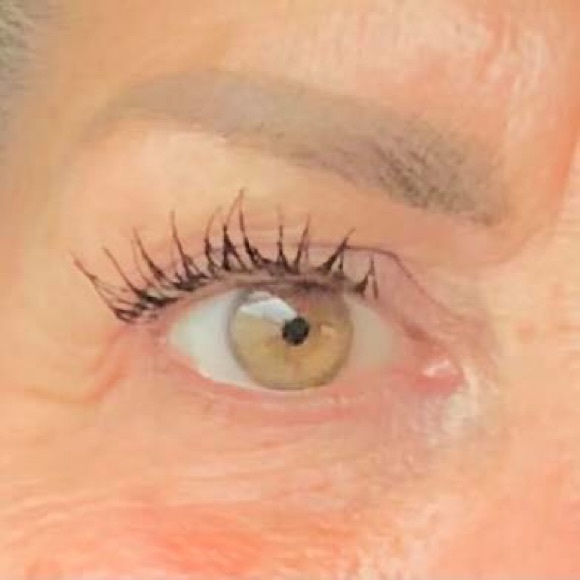 Meet your Posher, Clo - Picture 1 of 2